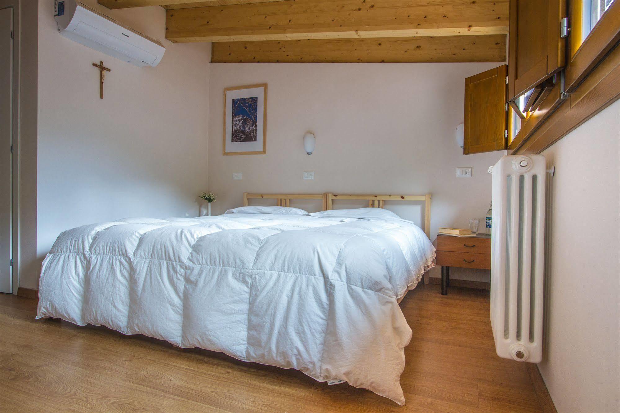 Piccolo Hotel Лиццано-ин-Бельведере Экстерьер фото