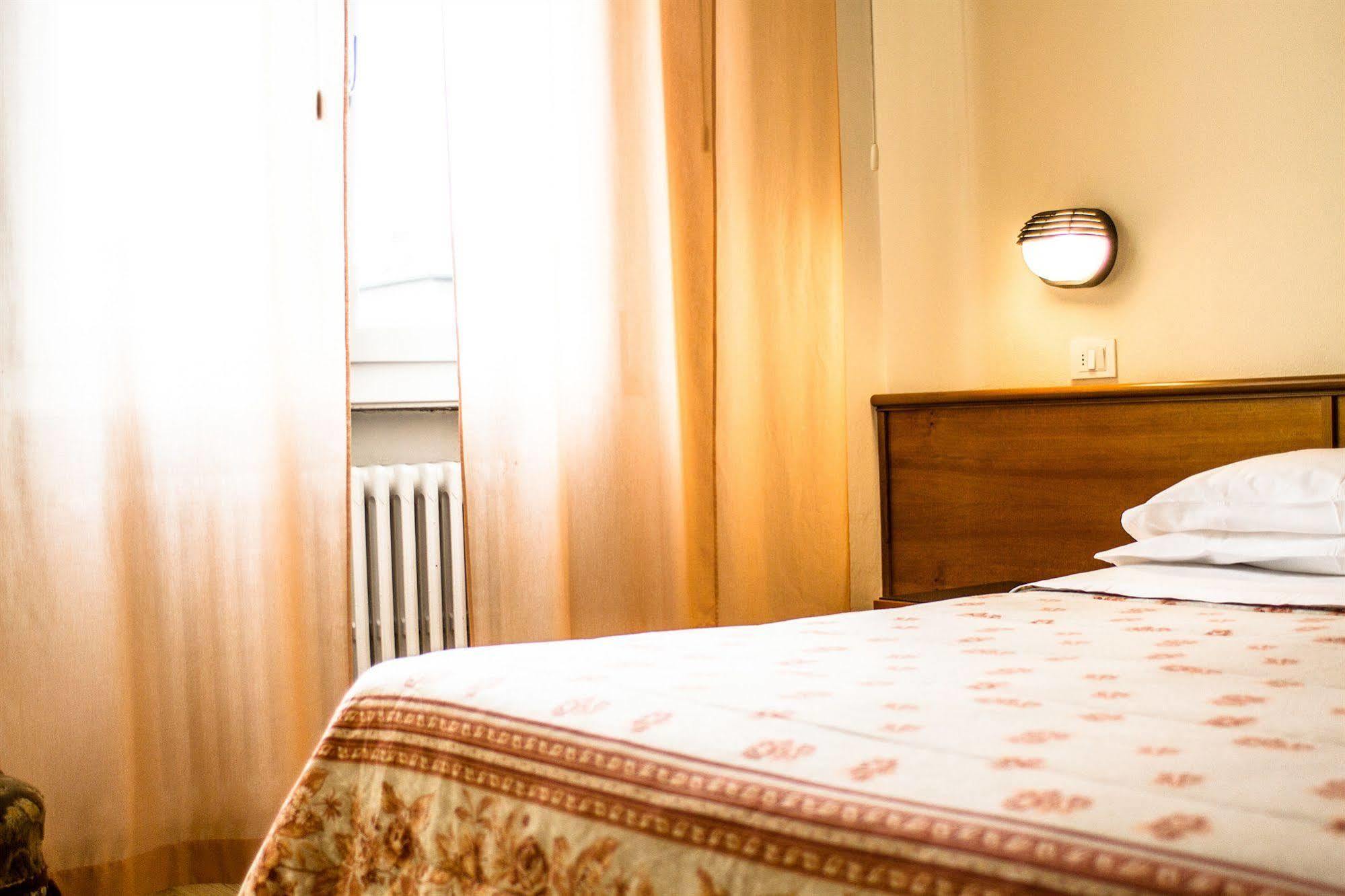 Piccolo Hotel Лиццано-ин-Бельведере Экстерьер фото